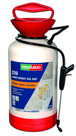 Agent hydro-oléofuge assurant une protection des sols intérieurs et extérieurs SOLRESIST 239 pulvérisateur de 4,75L